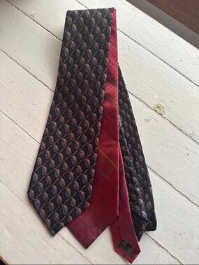 Men's Ties in Navy Geometric and Red Plaid